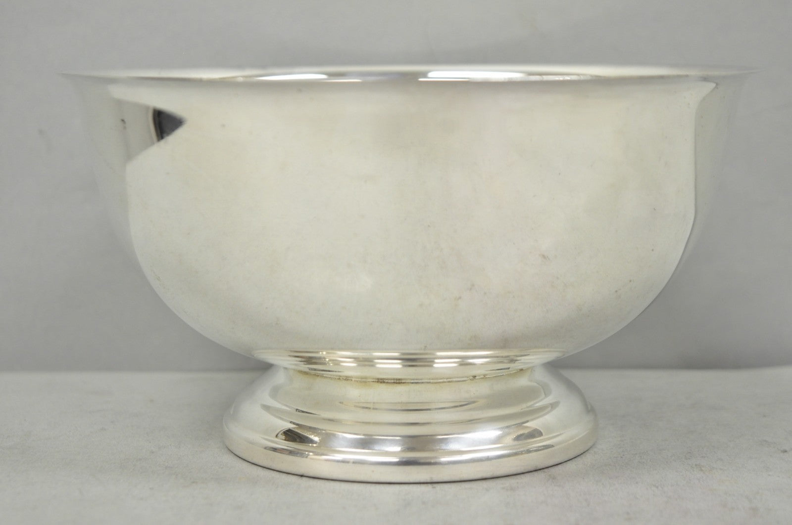 Vintage Mid Century Modern Towle Silver Plated 8.5" Round Footed Serving Bowl