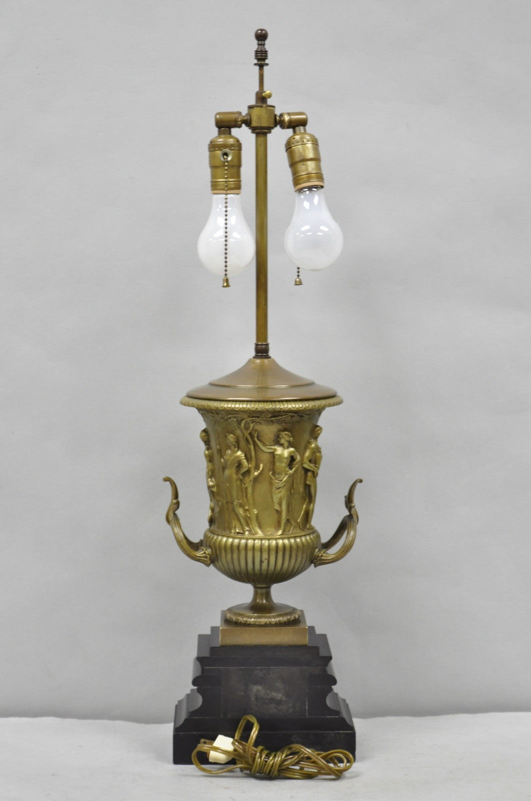 Antique Clodion French Neoclassical Figural Bronze Trophy Cup Urn Table Lamp