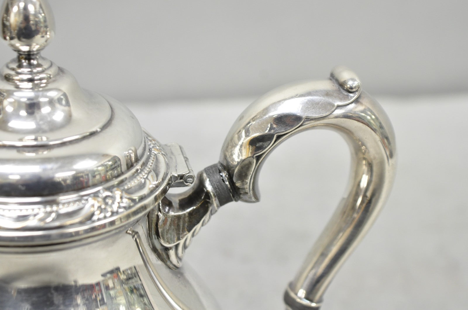 Vintage Rogers Bros Remembrance 9802 Victorian Silver Plated Teapot Tea Kettle