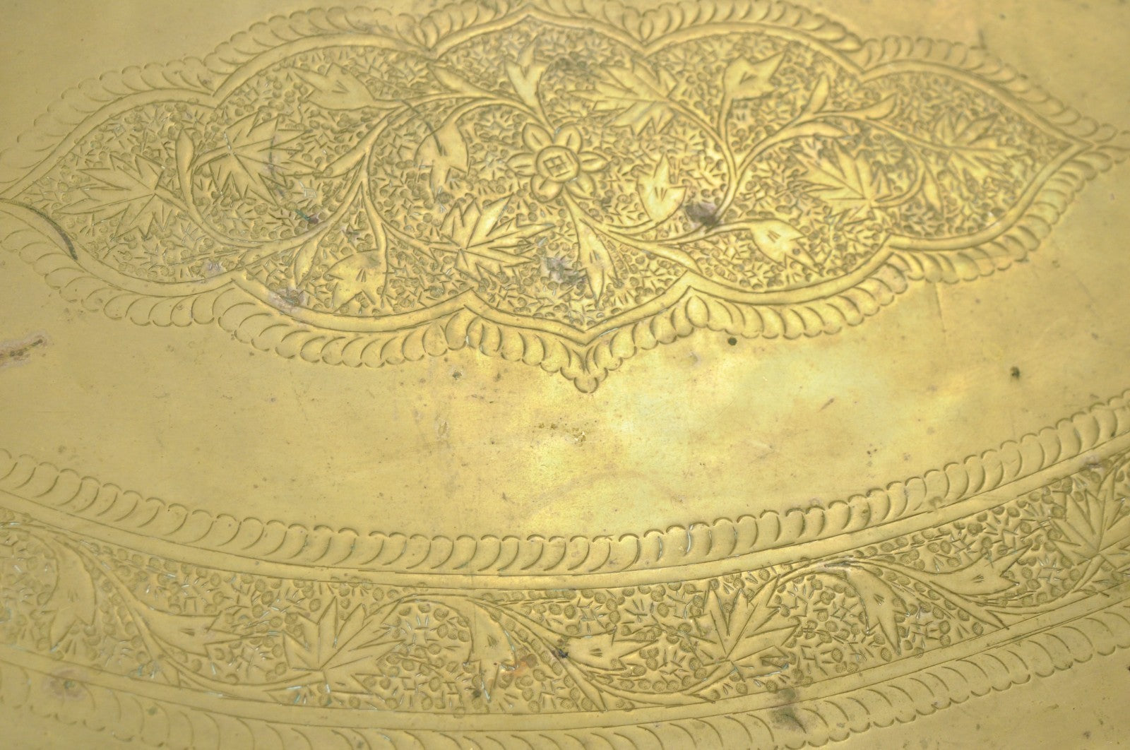 Vintage Moroccan Middle Eastern Solid Brass Large Oval Engraved 35" Tray Top