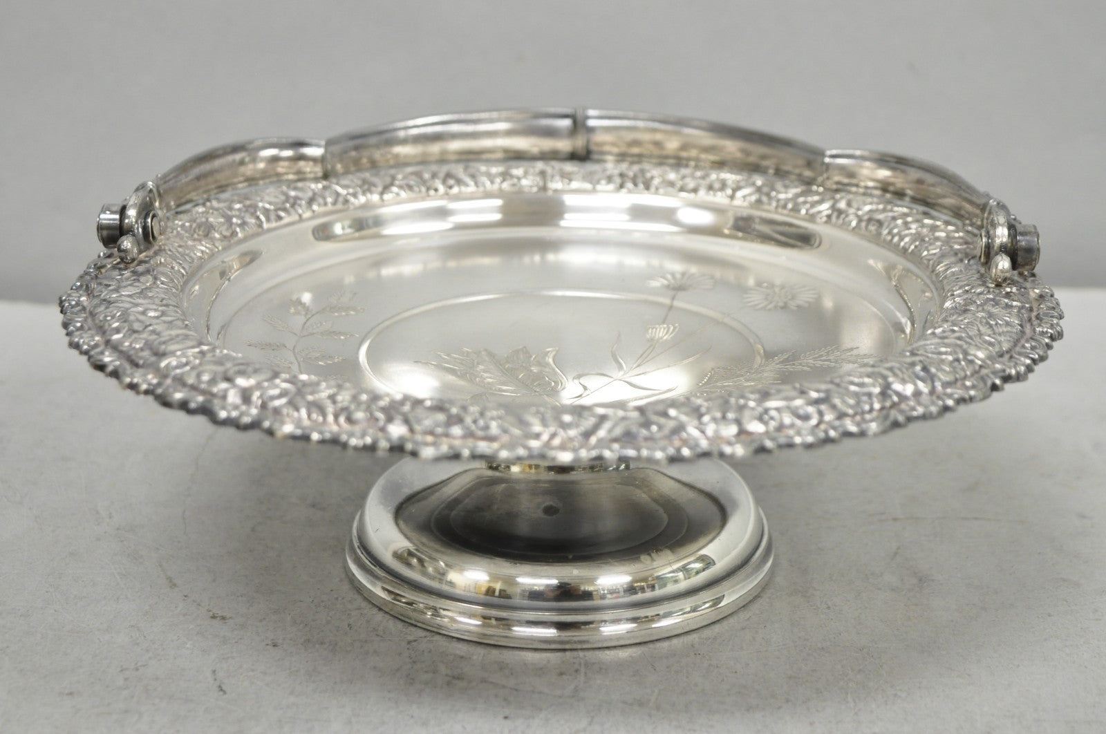 Meriden Art Nouveau Silver Plated Floral Repousse Bread Pastry Brides Basket