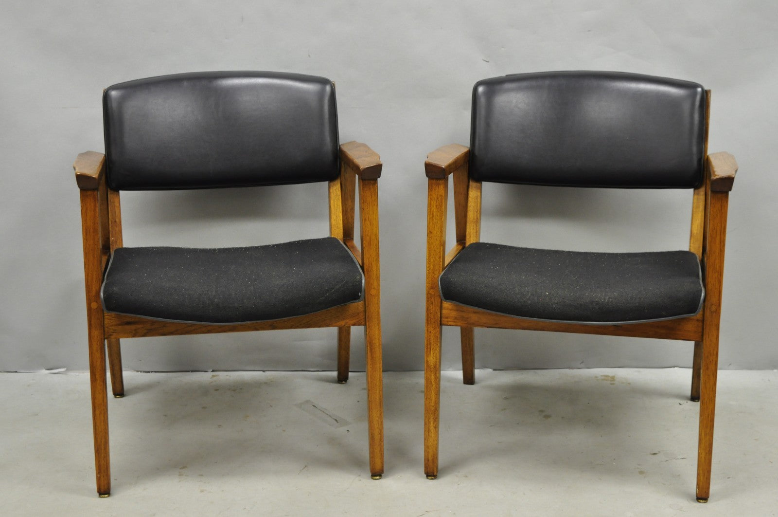 Vintage Boling Chair Co Mid Century Modern Walnut Lounge Arm Chairs (A) - Pair