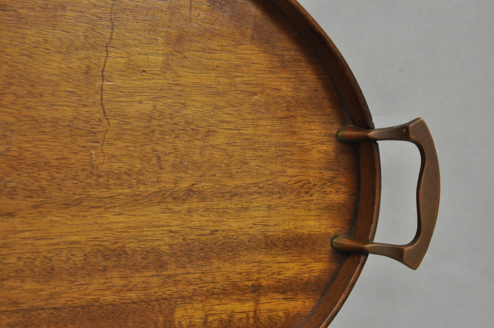 Antique English Edwardian Oval Mahogany Butlers Bar Serving Tray with Urn Inlay