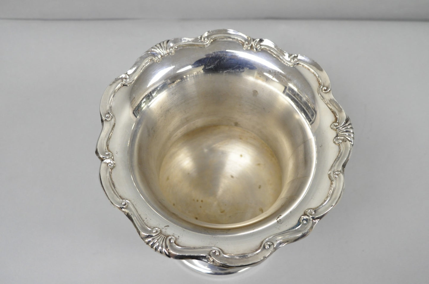 Vintage Towle Silver Plated Trophy Cup Urn Champagne Chiller Bar Ice Bucket