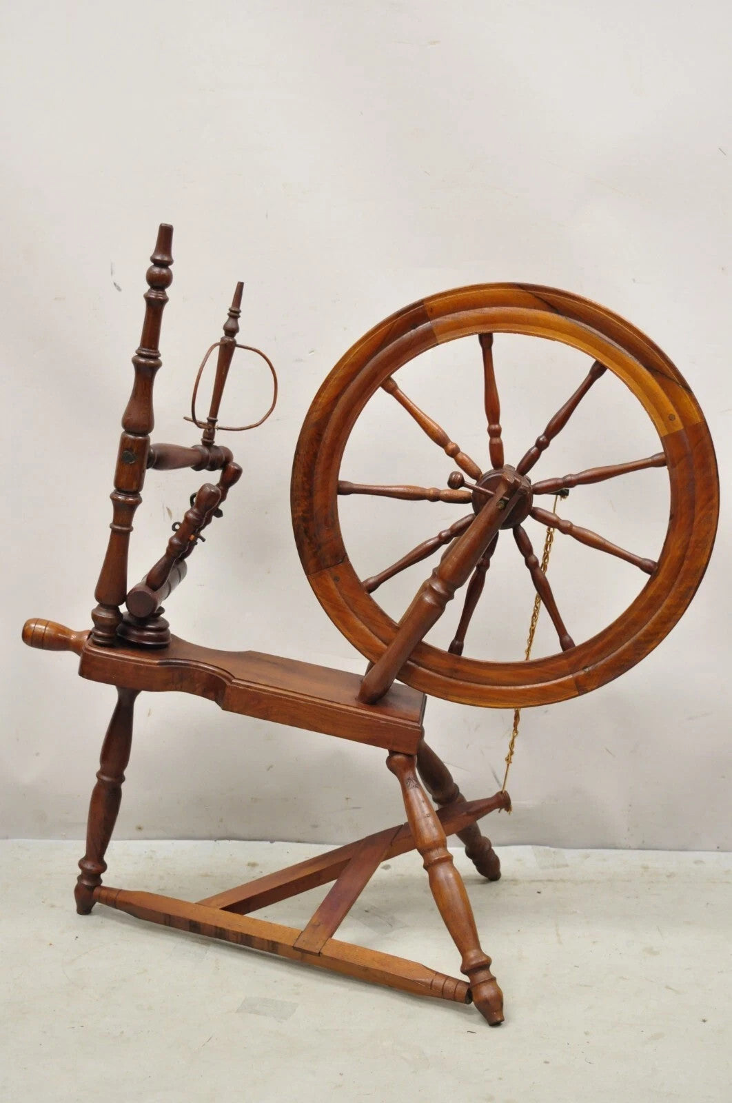 Antique Canadian Country Primitive Pine Wood Colonial Wooden Spinning Wheel