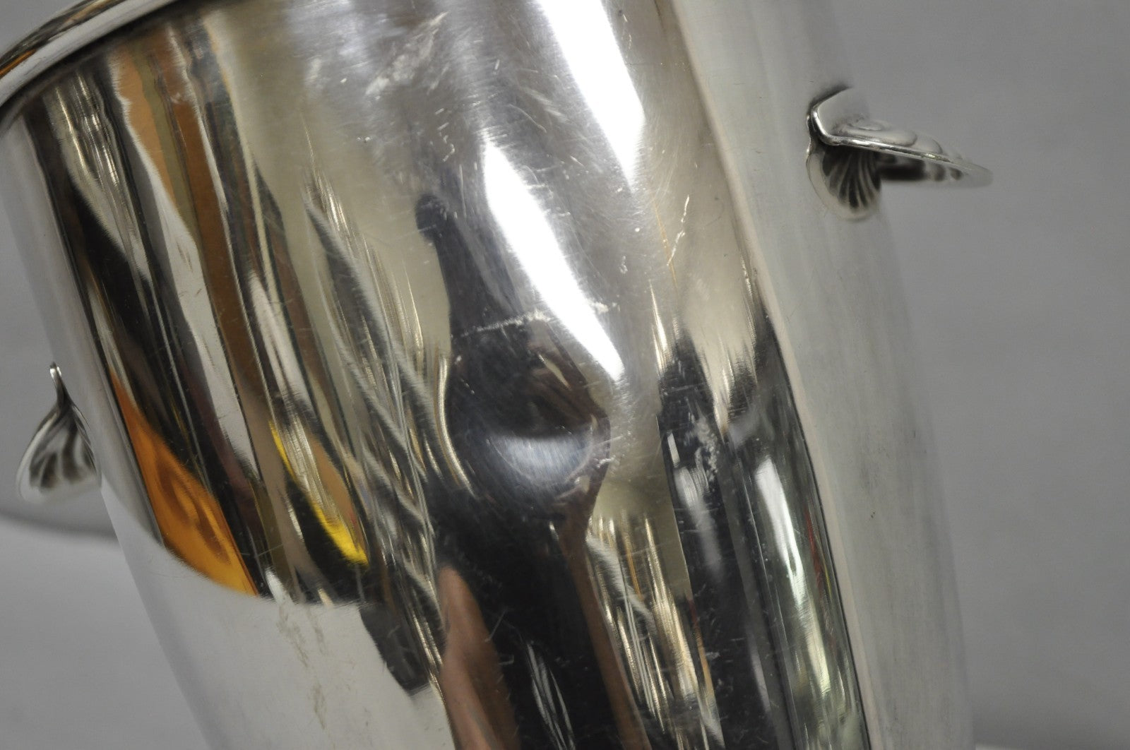 Oneida Mid Century Modern "Bullet" Silver Plated Champagne Chiller Ice Bucket