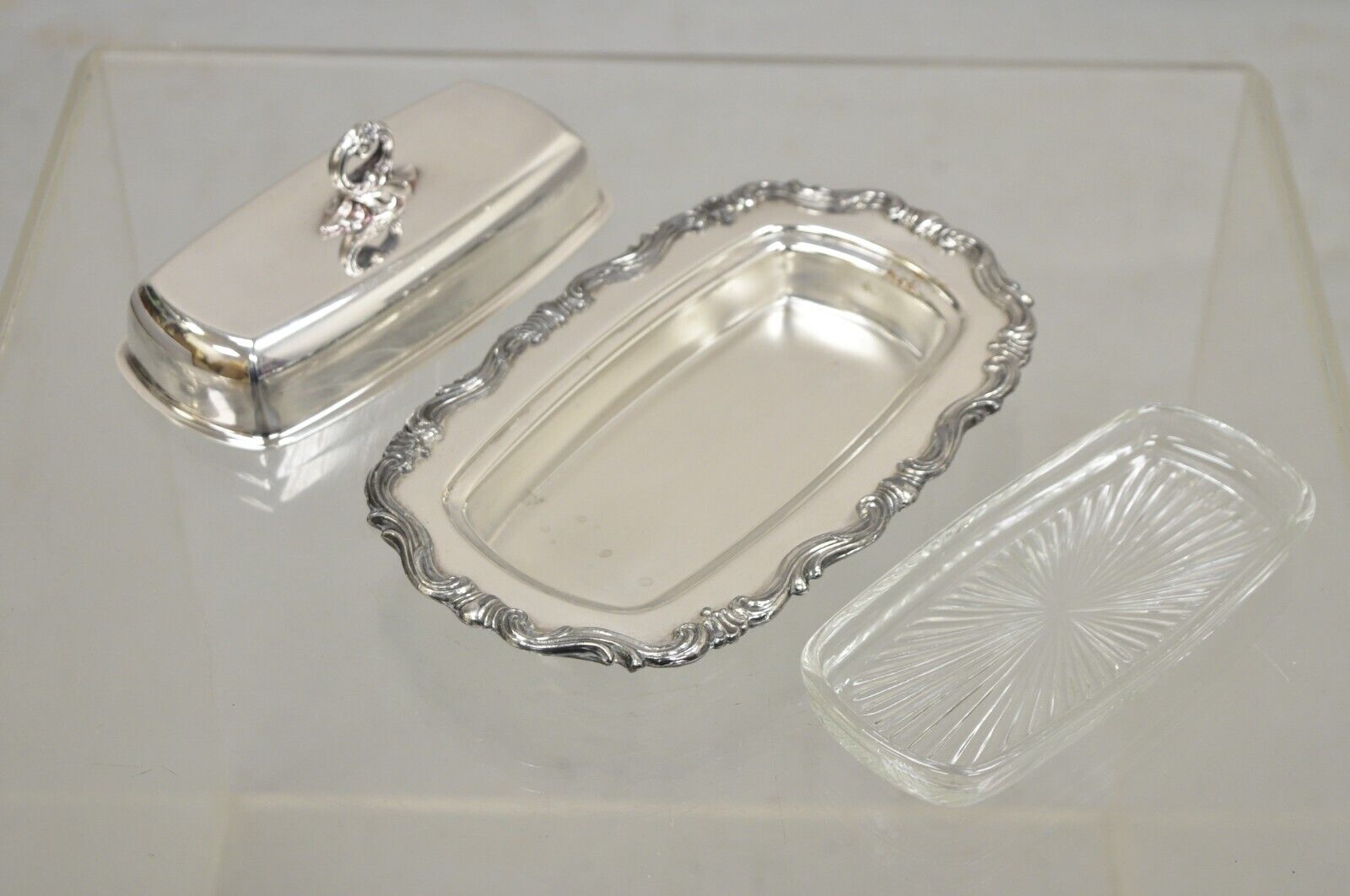 FB Rogers Silver Co. 1959X Silver Plated Covered Butter Dish w/ Glass Liner