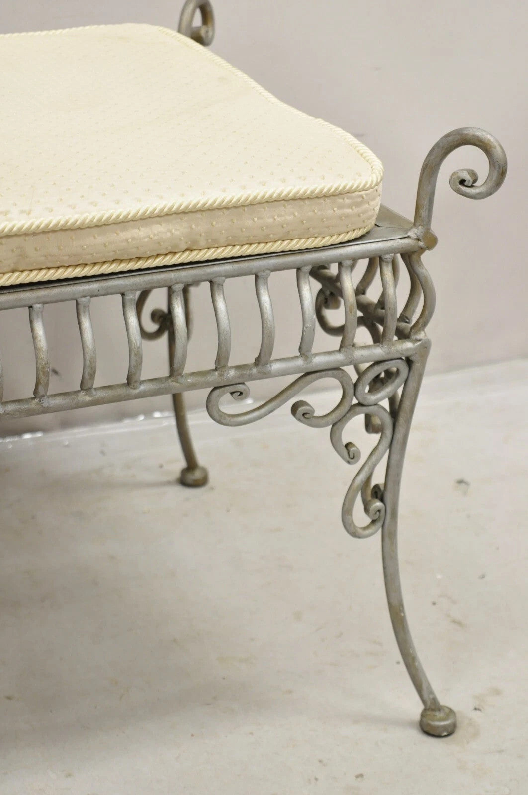 Decorator Wrought Iron Scrolling French Country Style Gray Lattice Bench