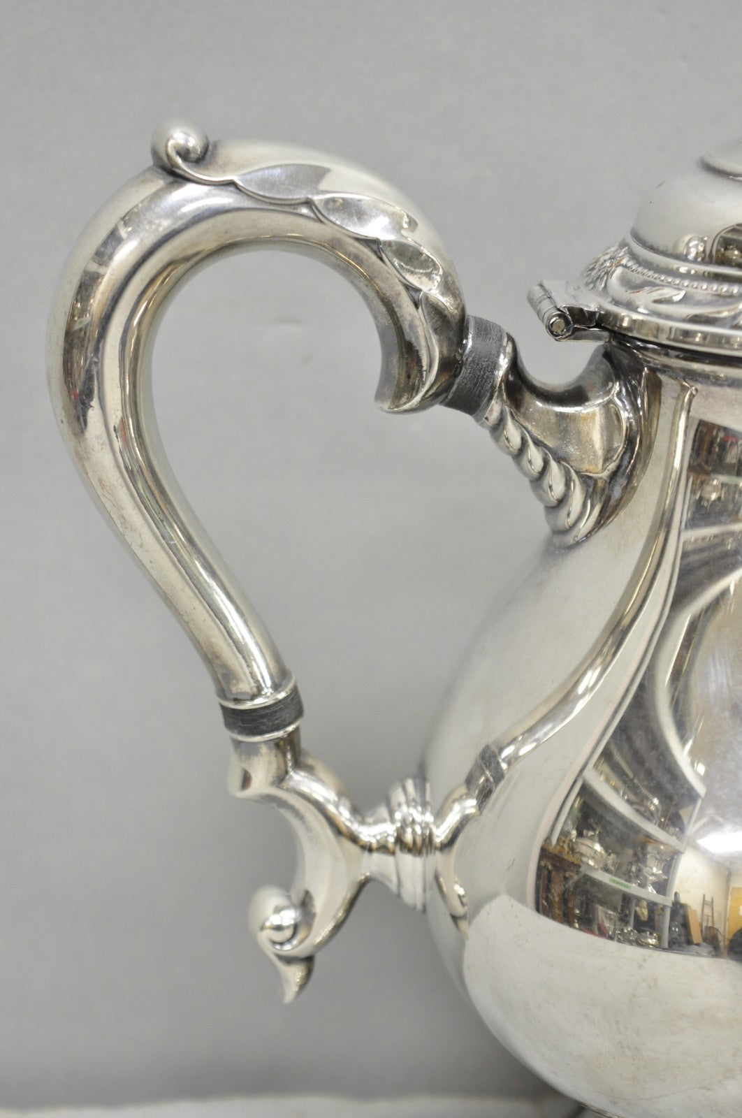 Vintage Rogers Bros Remembrance 9802 Victorian Silver Plated Teapot Tea Kettle