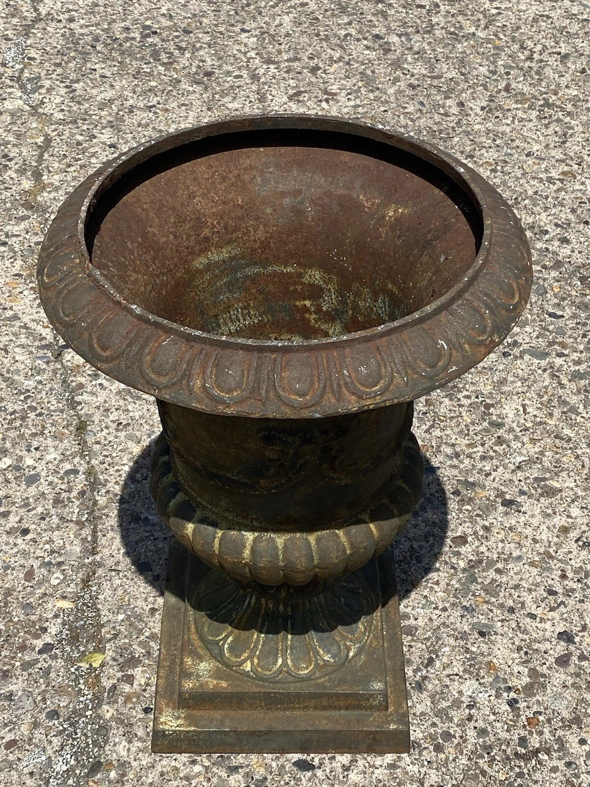 Vintage French Style Cast Iron 31"H Round Campana Urn Outdoor Garden Planter Pot