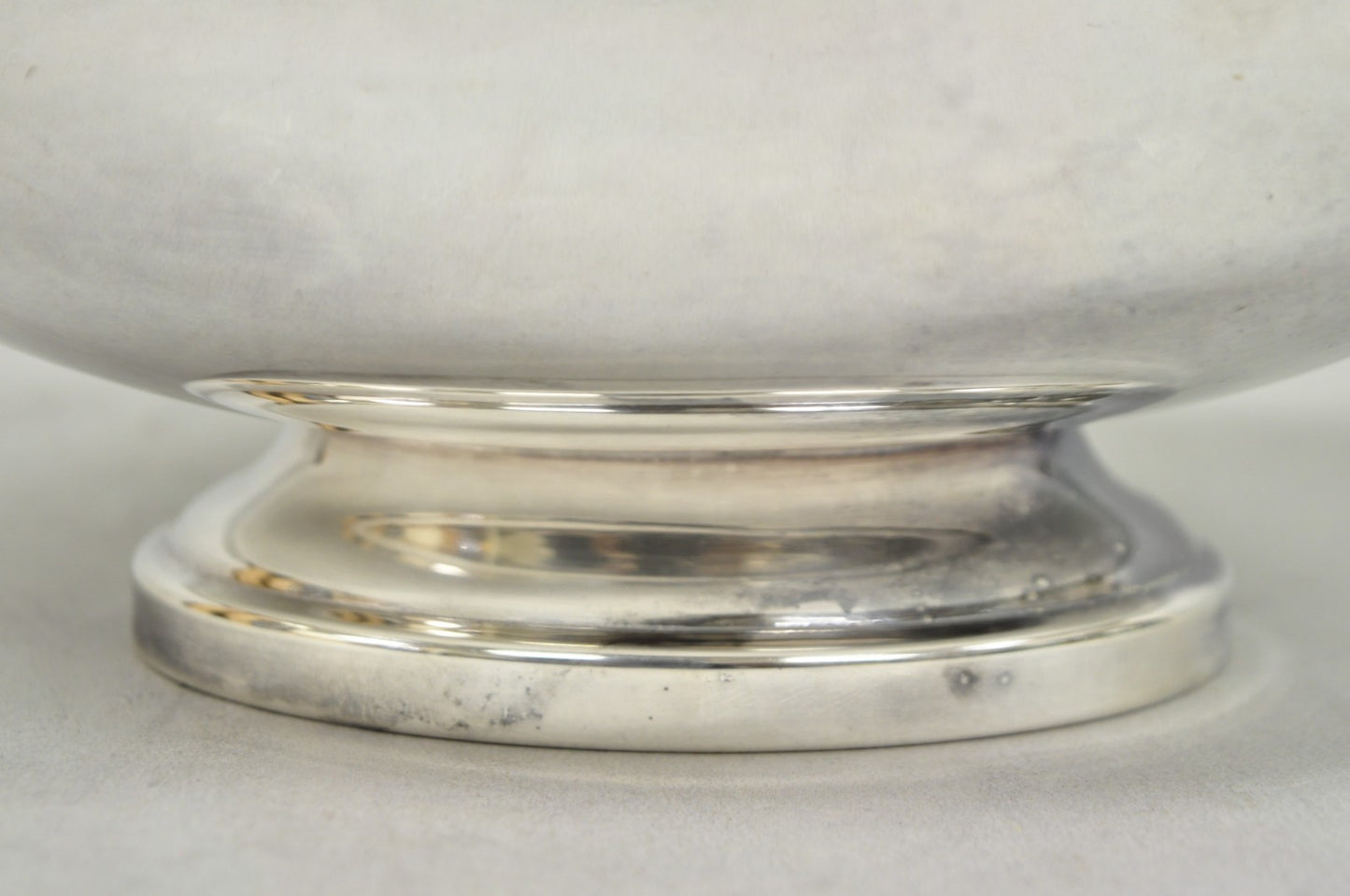 Vintage Wallace 9100 Modern Green Enamel Silver Plated Oval Serving Fruit Bowl