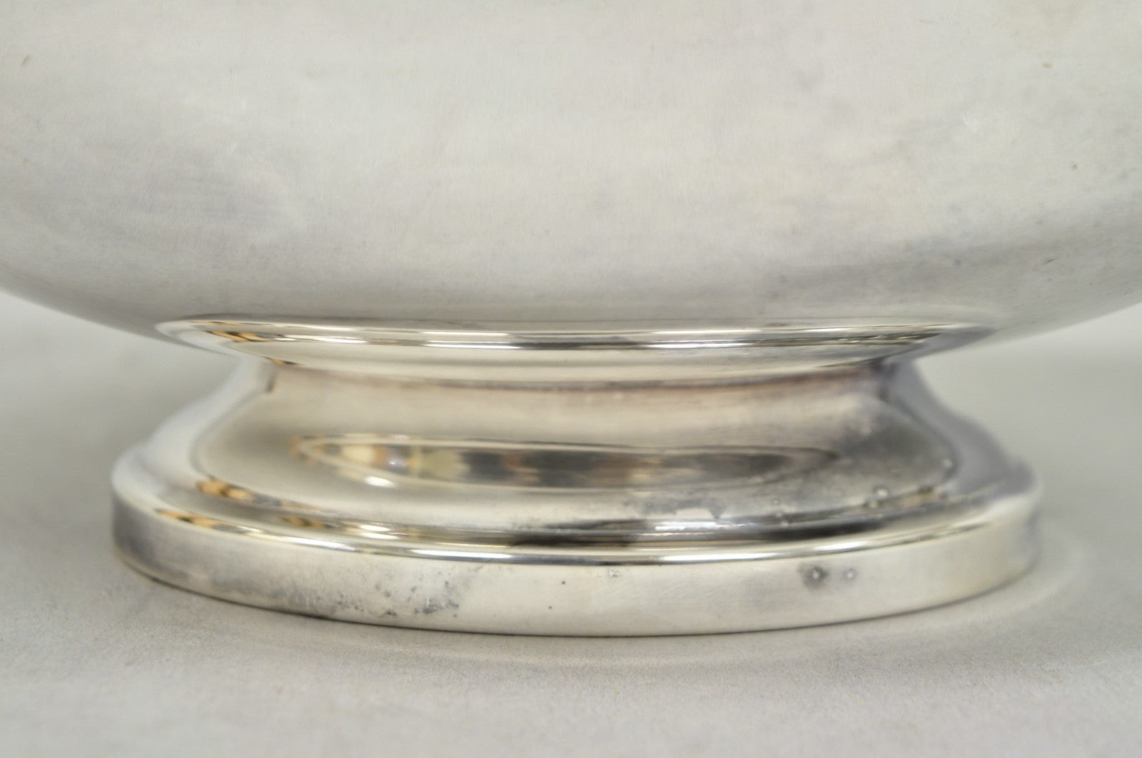 Vintage Wallace 9100 Modern Green Enamel Silver Plated Oval Serving Fruit Bowl