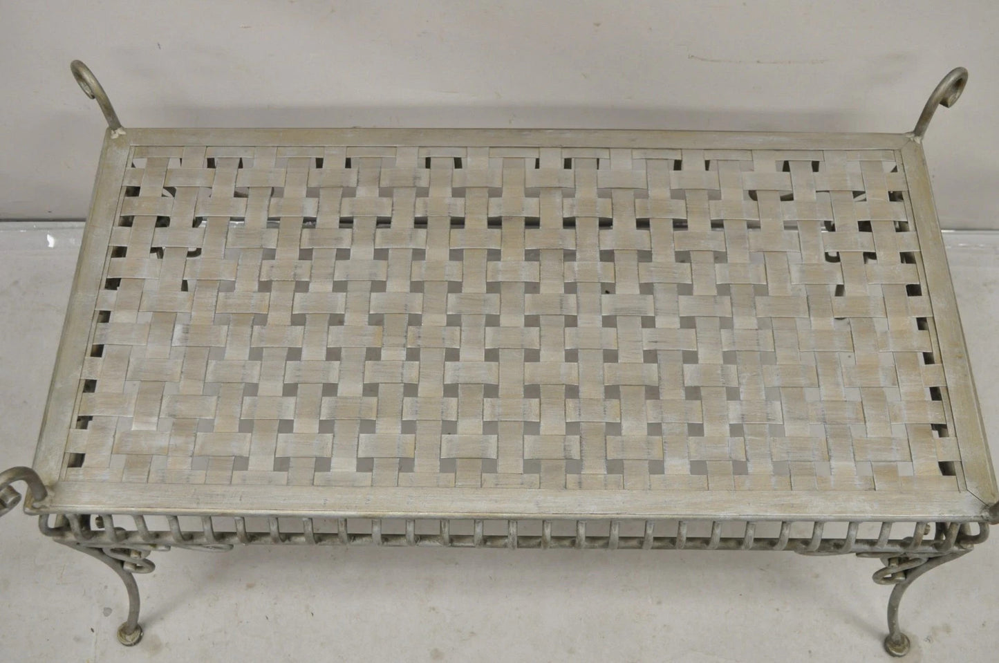 Decorator Wrought Iron Scrolling French Country Style Gray Lattice Bench