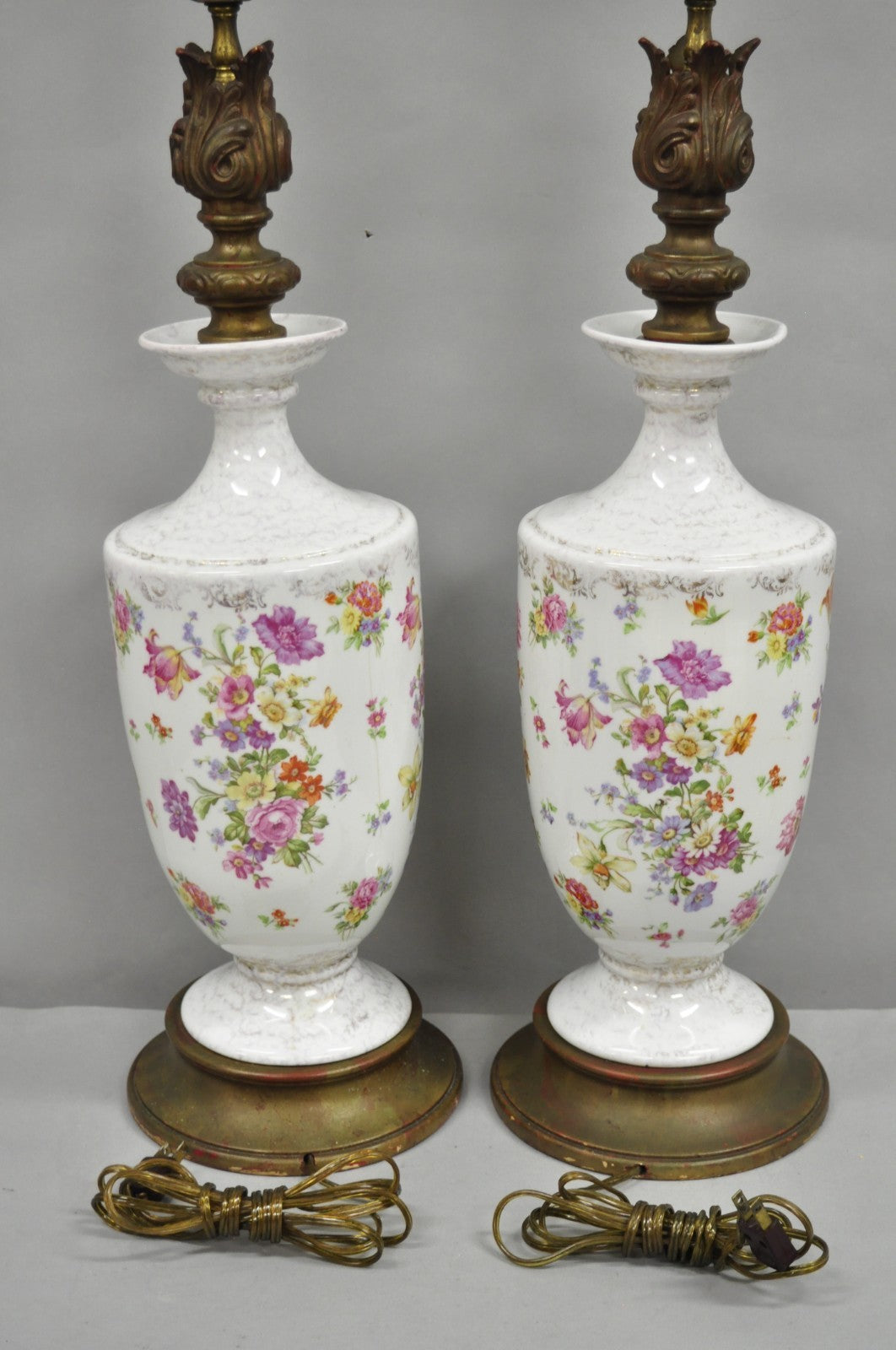 Antique French Renaissance Victorian Porcelain Urn Figural Cameo Table Lamp Pair