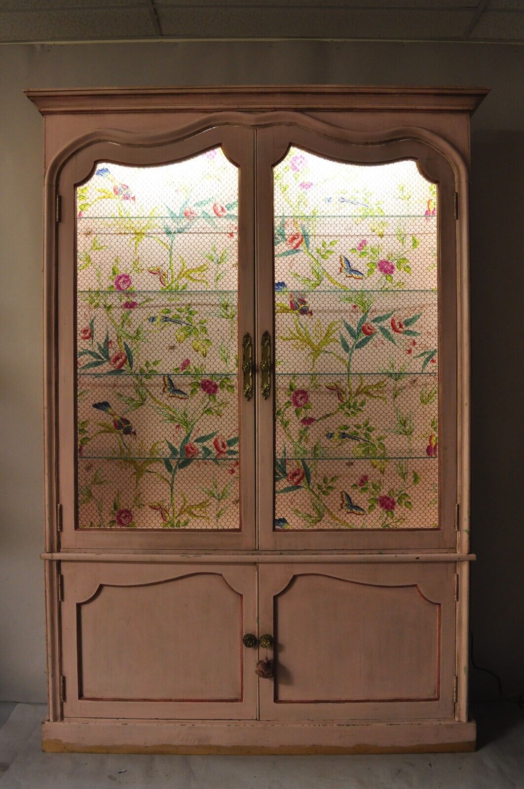 Antique Italian Venetian Pink Painted Chinoiserie Large China Display Cabinet