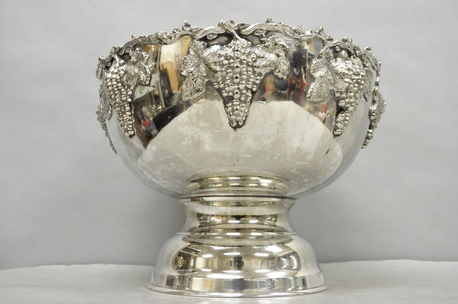 Vintage Grapevine Cluster Silver Plated Footed Punch Bowl Champagne Ice Bucket