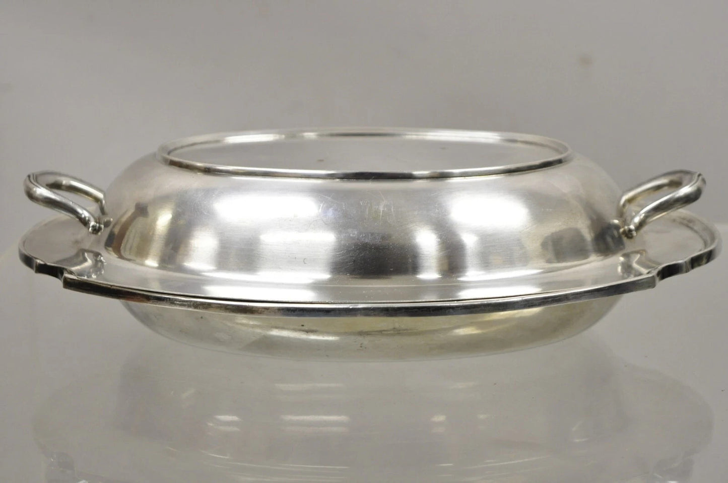 WM Rogers 2272 Washington Silver Plated Victorian Lidded Vegetable Serving Dish
