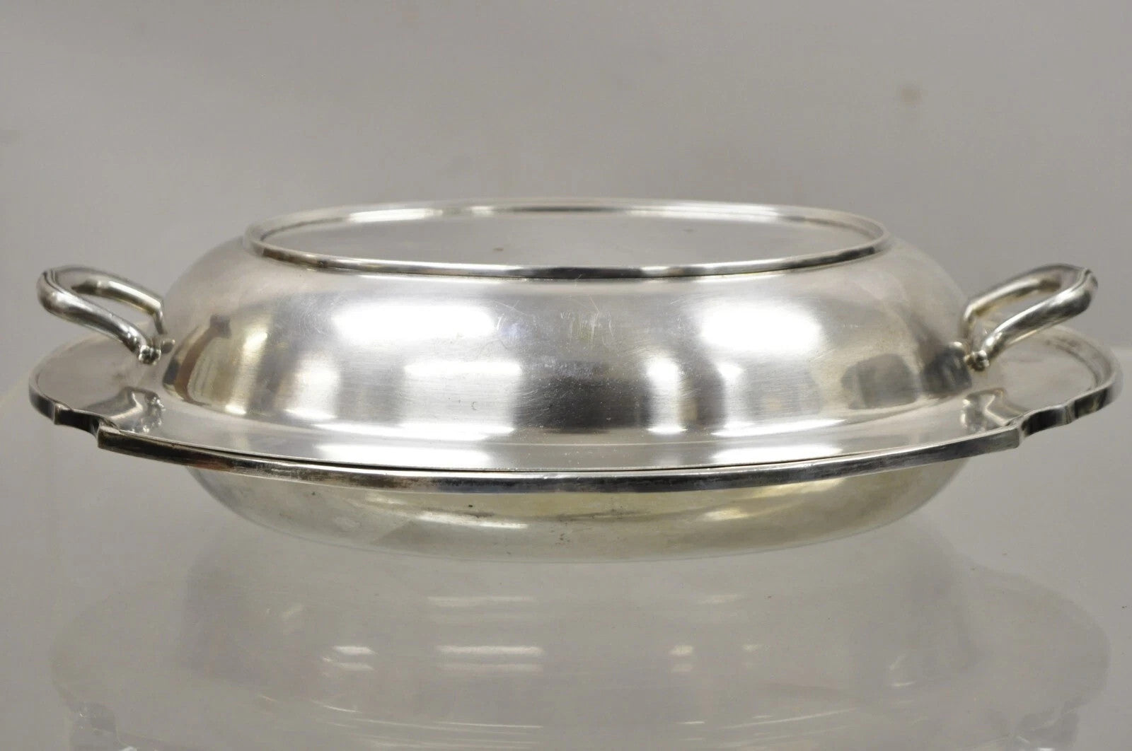 WM Rogers 2272 Washington Silver Plated Victorian Lidded Vegetable Serving Dish