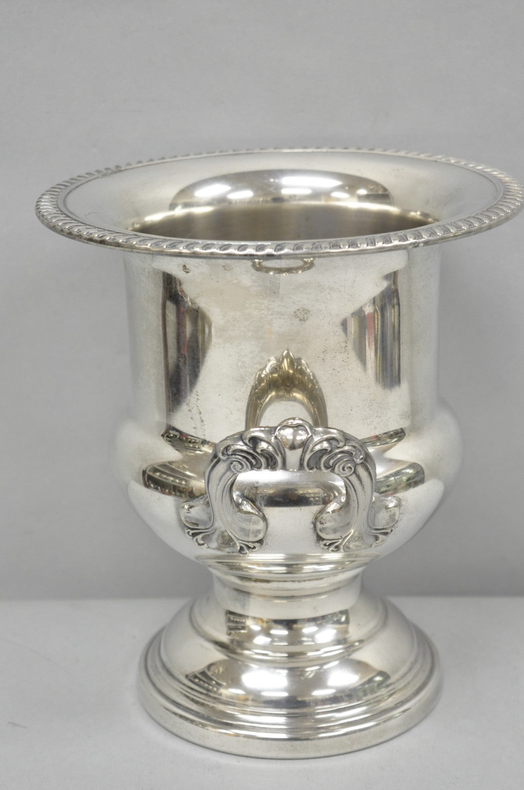 Vintage Leonard Silver Plated Trophy Cup Urn Champagne Chiller Bar Ice Bucket