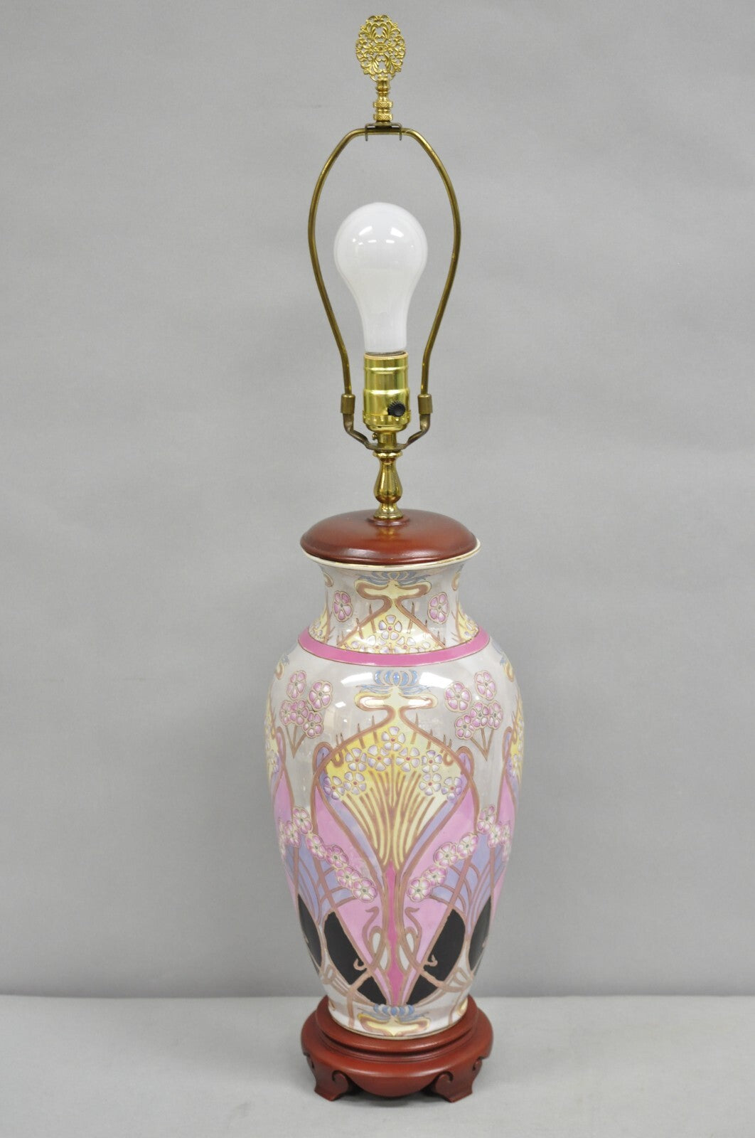 Vintage Chinoiserie Pink Glazed Porcelain Chinese Art Nouveau Table Lamp