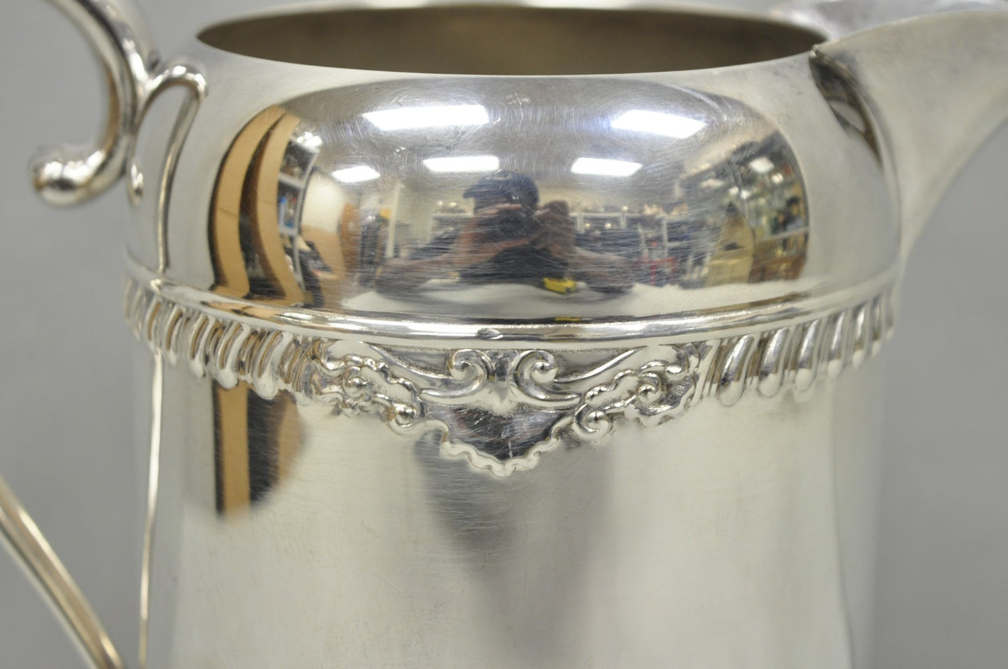 Vintage Sheridan Victorian Style Silver Plated Lemonade Beverage Water Pitcher