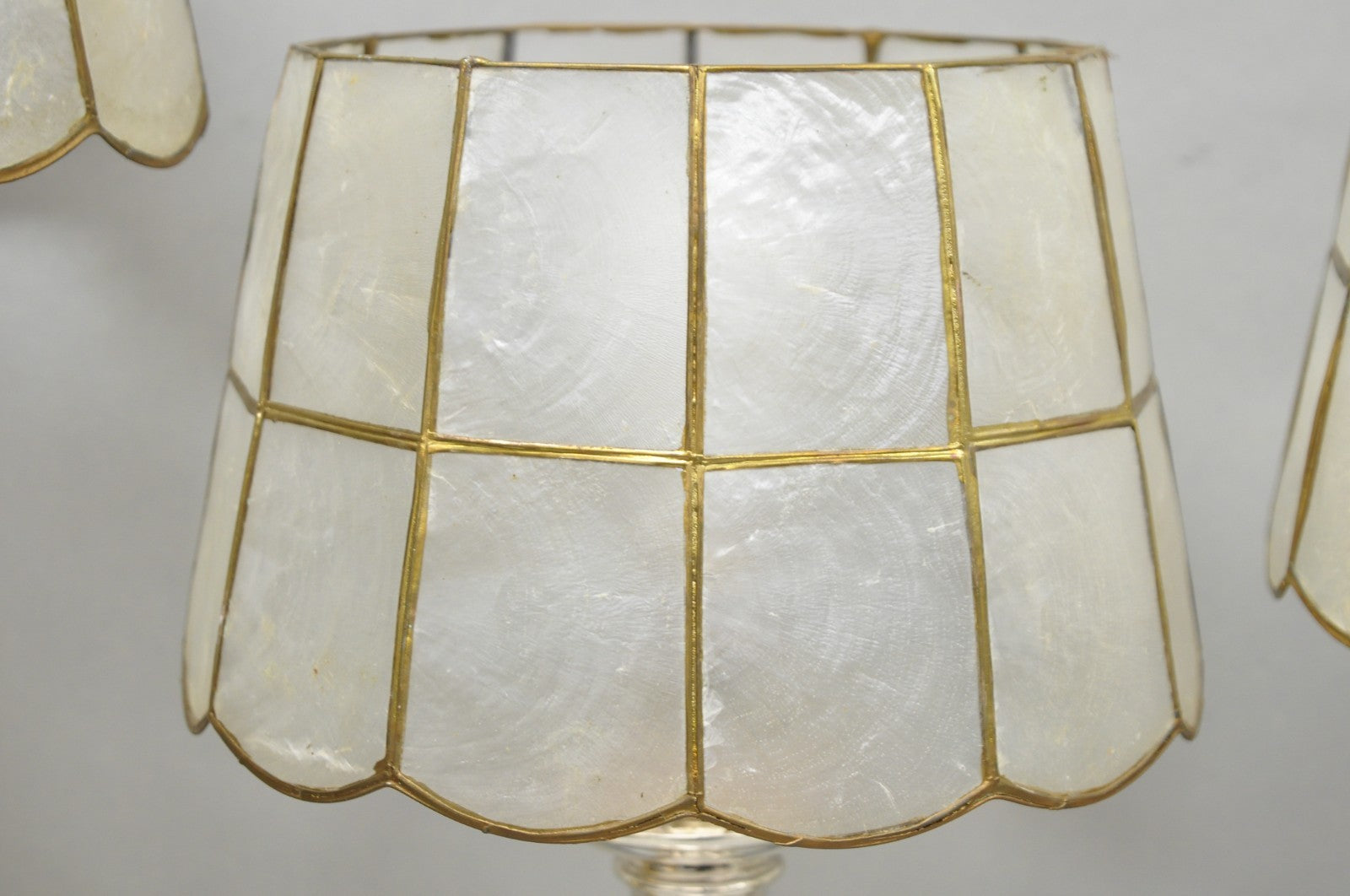 Vintage Italian Hollywood Regency Capiz Shell Gold 8.5" Round Clip On Lamp Shade