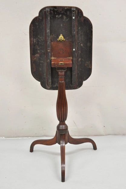 Antique American Sheraton Mahogany Tilt Top Side Tea Table Candle Stand