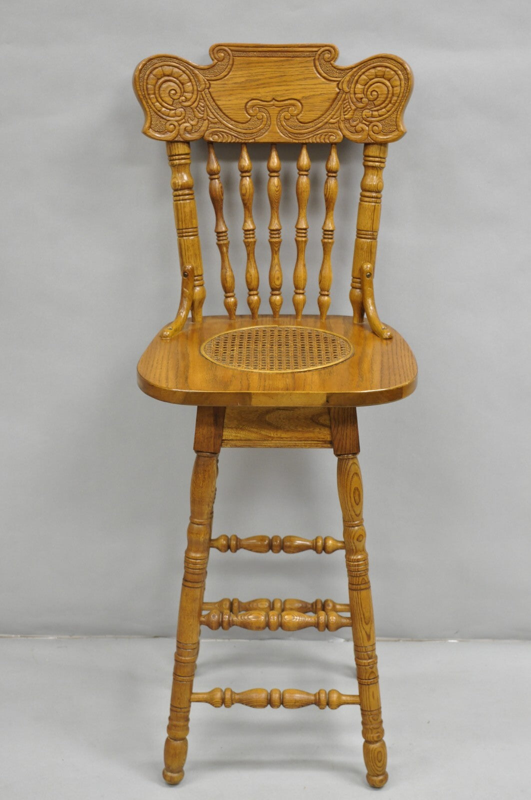 Pulaski Keepsake Collection Oak Wood Bar with Griffins and 2 Swivel Bar Stools