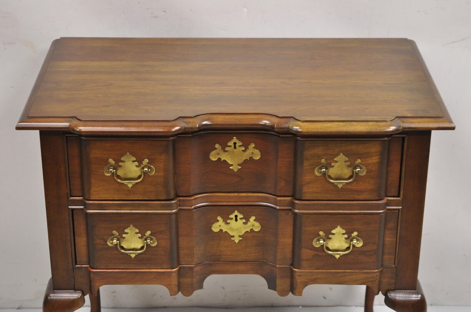 Vintage Pennsylvania House Queen Anne Cherry Wood Block Front 2 Lowboy Chest