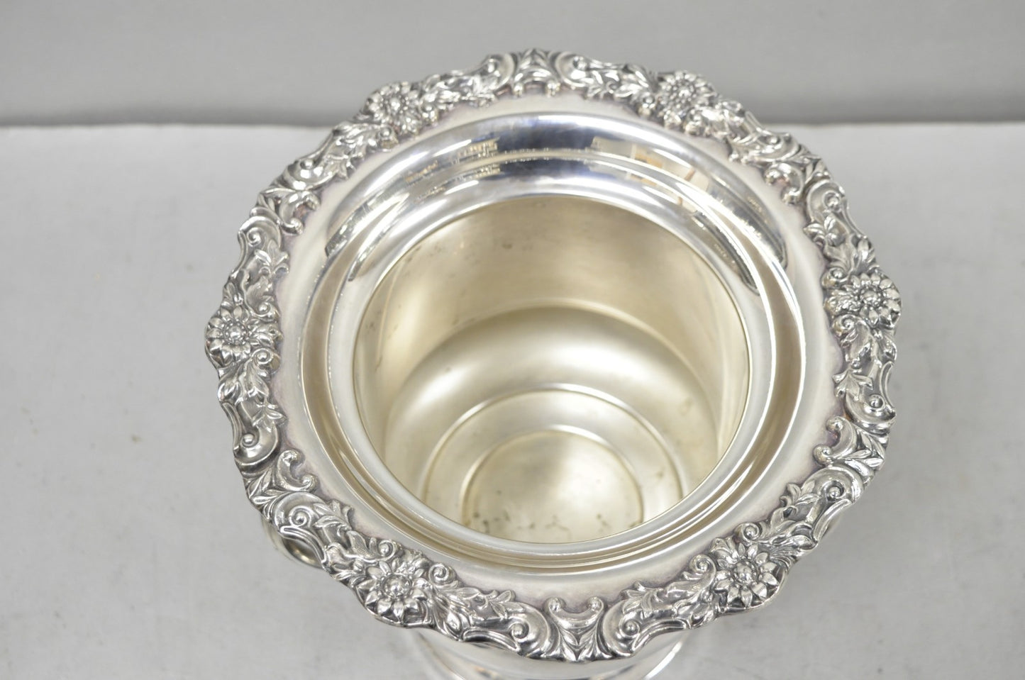 Vintage FB Rogers Silver Plated Trophy Cup Urn Champagne Chiller Bar Ice Bucket