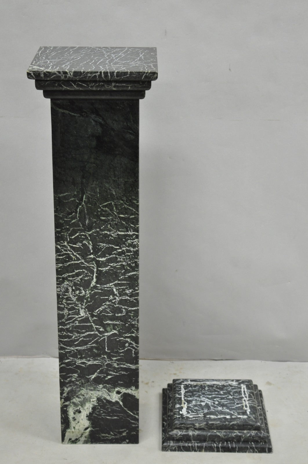 Vintage Italian Classical Style Dark Green Marble Square Column Pedestal Stand