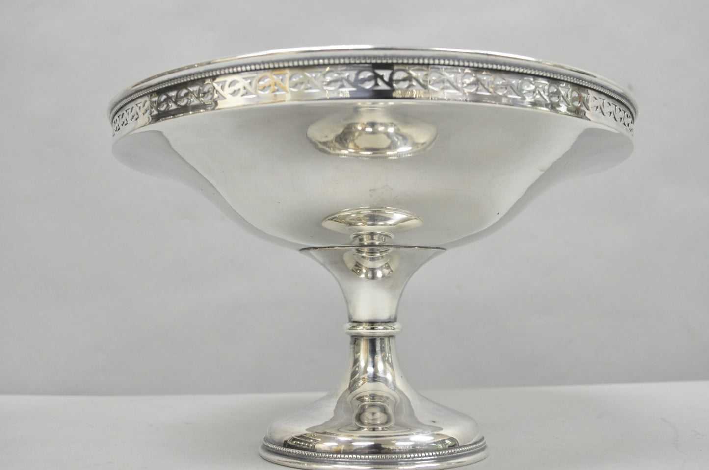 Vintage Barker Ellis England Silver Plated Pedestal Compote Tazza Candy Dish