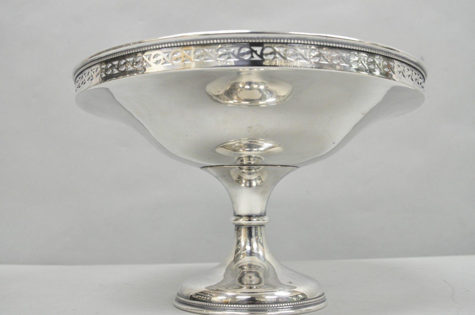 Vintage Barker Ellis England Silver Plated Pedestal Compote Tazza Candy Dish