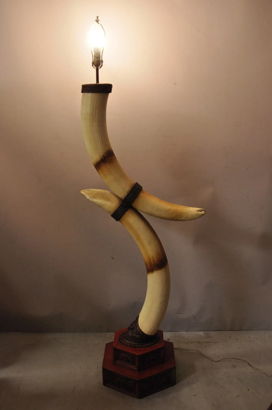 Vintage Chinoiserie African Safari Faux Horn Tusk Fiberglass Floor Lamp