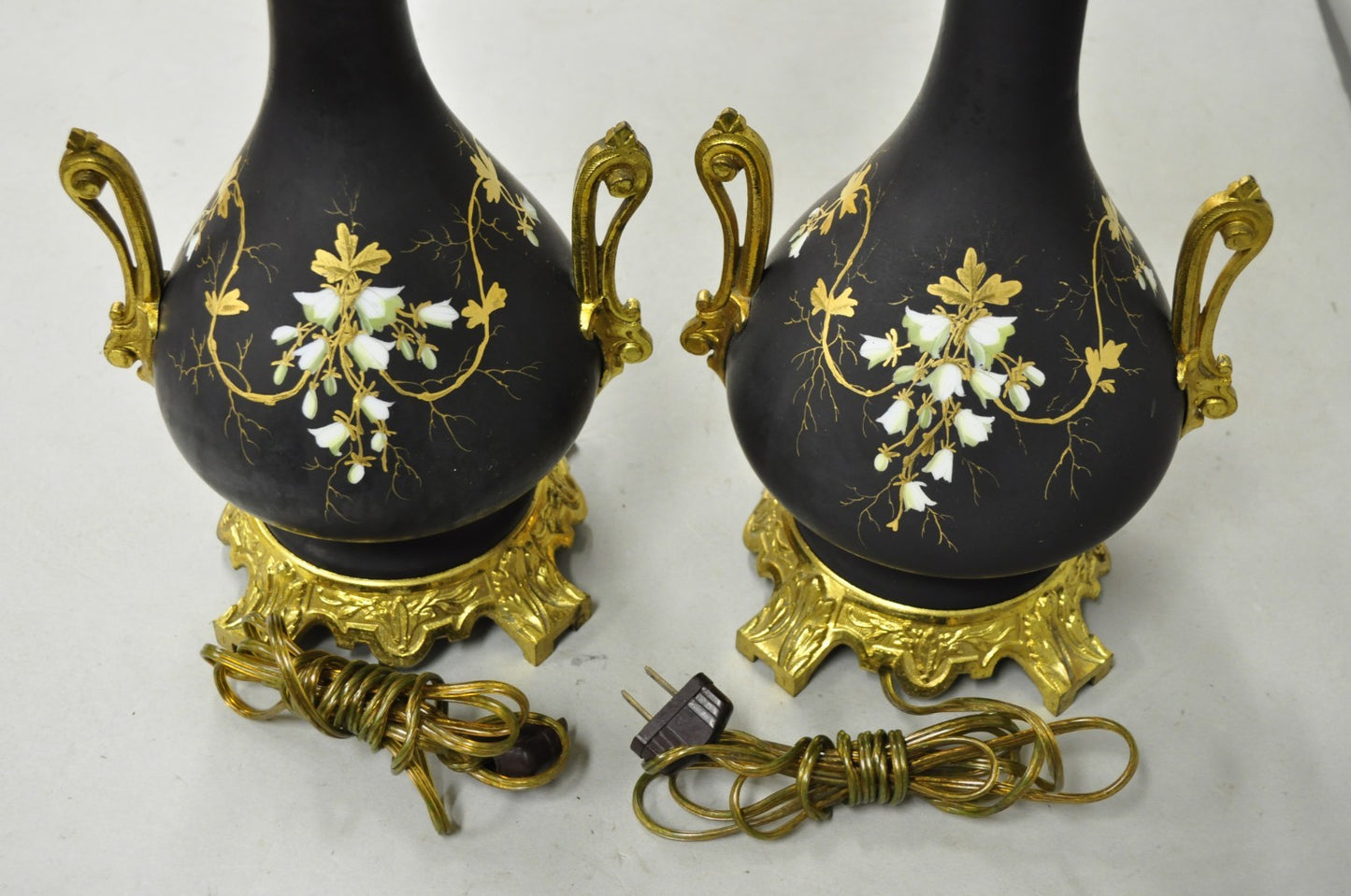 Antique Victorian French Black Porcelain Bronze Ormolu Oil Lamp Table Lamps Pair