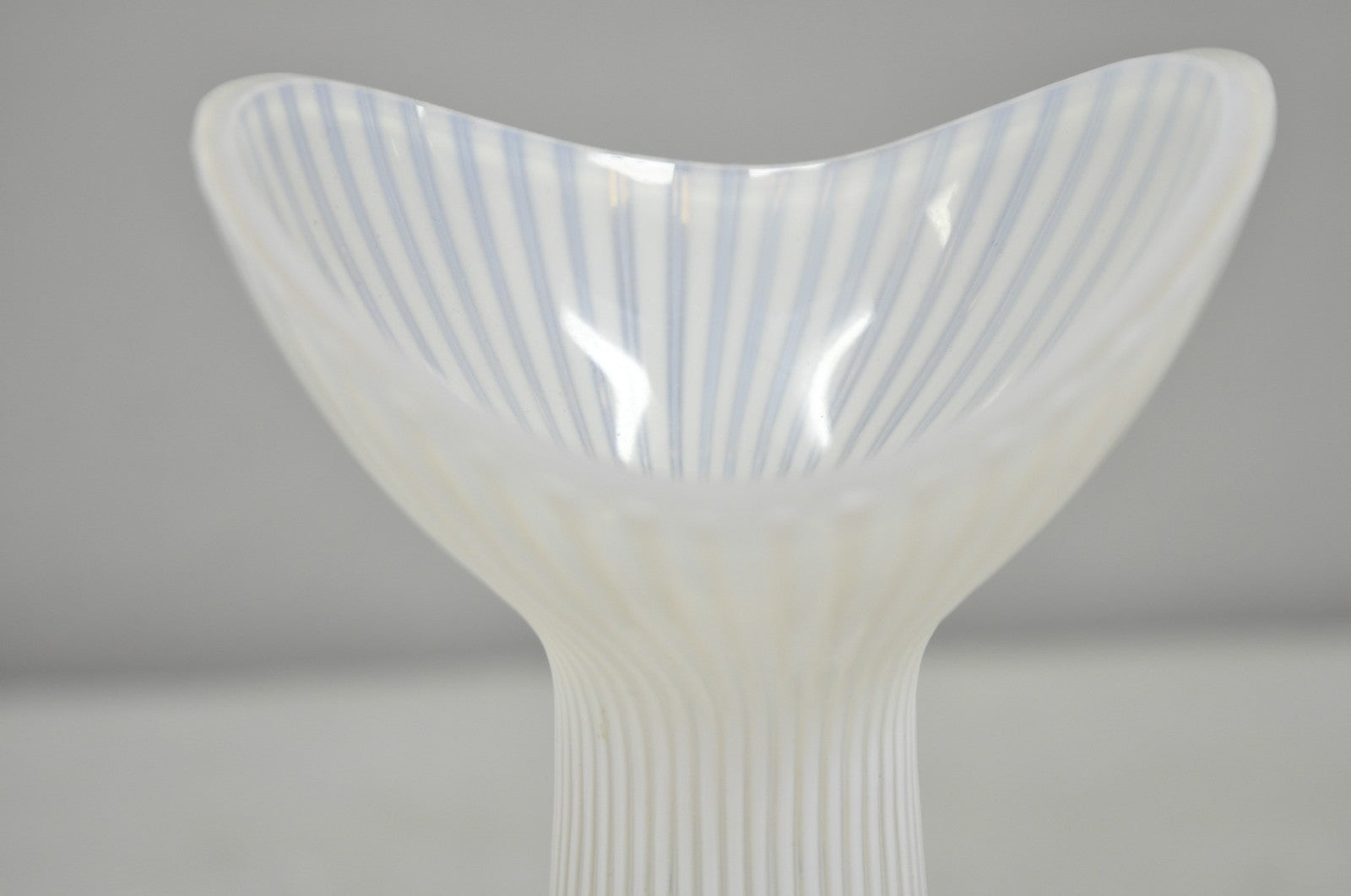 Vintage Uno Westerberg Spectra Pukeberg White Opalescent Glass Ribbed Vase
