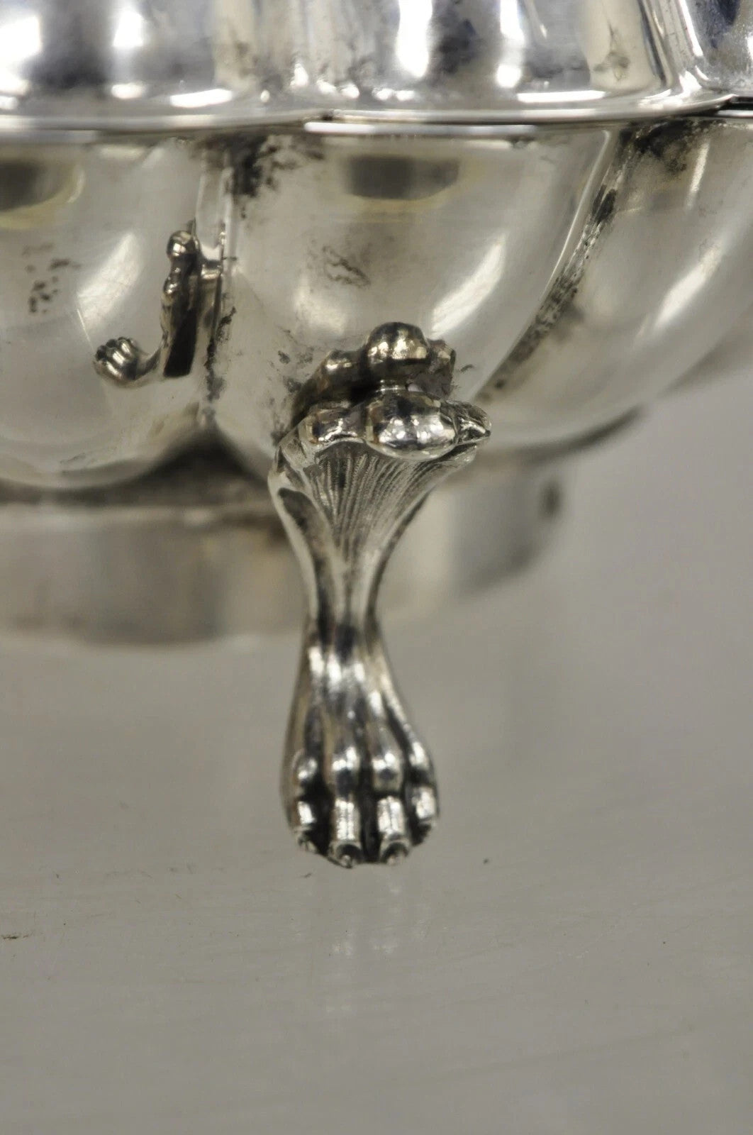 Vintage Eton Dolphin Handle Clam Shell Silver Plated Electrified Serving Warmer