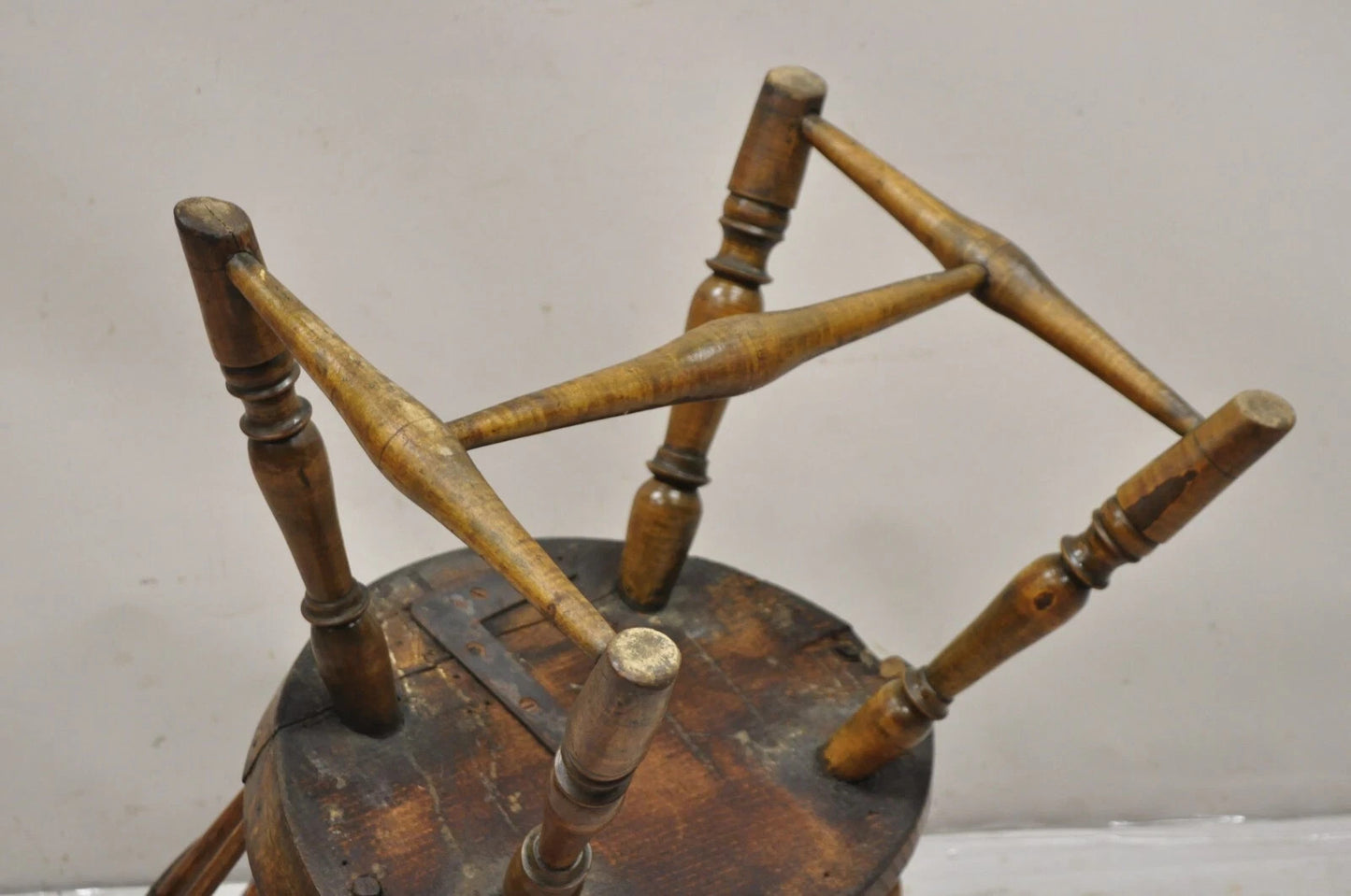 Antique French Country Colonial Chestnut Oak Wood Small Bowed Windsor Arm Chair