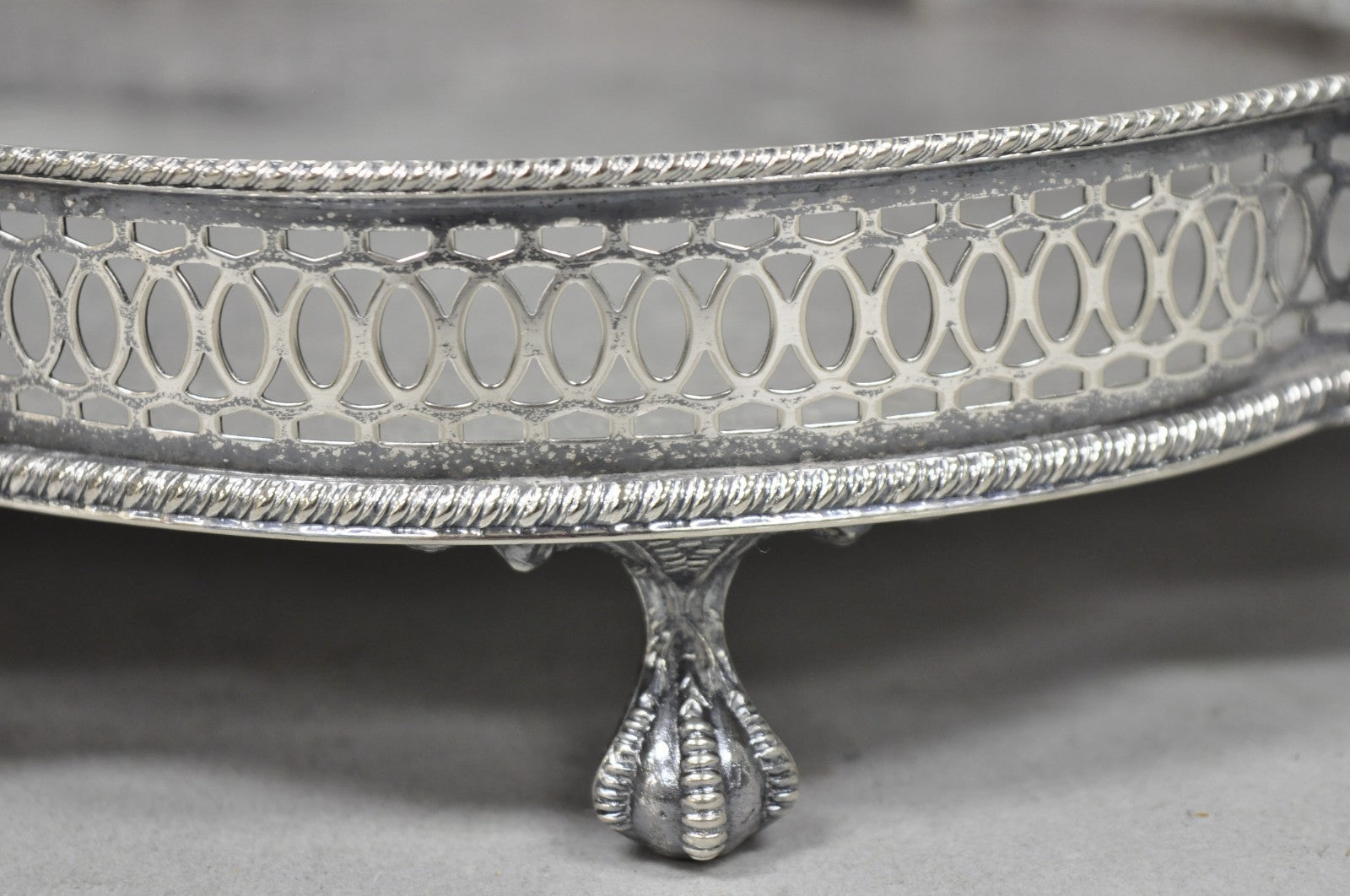 Sheffield England Chippendale Silver Plated Scalloped Serving Platter Bar Tray