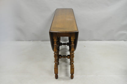 Antique William & Mary Large Round Dropleaf Maple Wood Gate Leg Dining Table