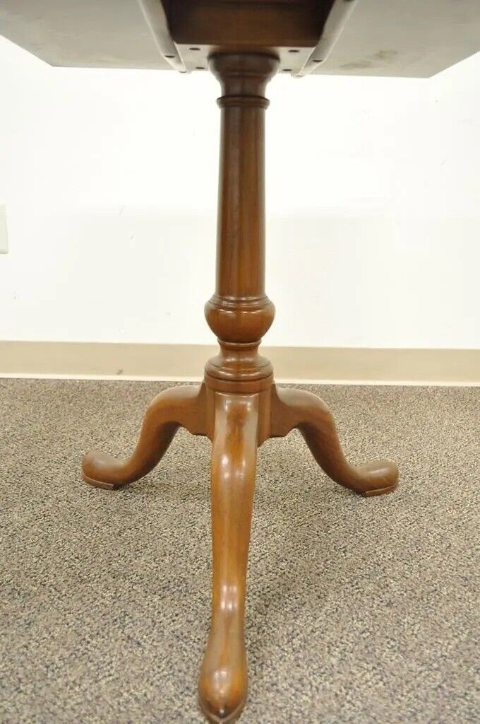 Kittinger Williamsburg Adaption Colonial Queen Anne Cherry Square Side Tea Table