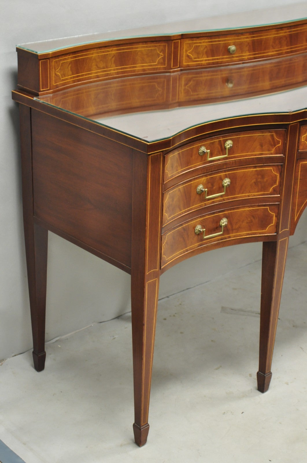 Vintage Hepplewhite Sheraton Mahogany Serpentine Buffet Sideboard attr. Baker