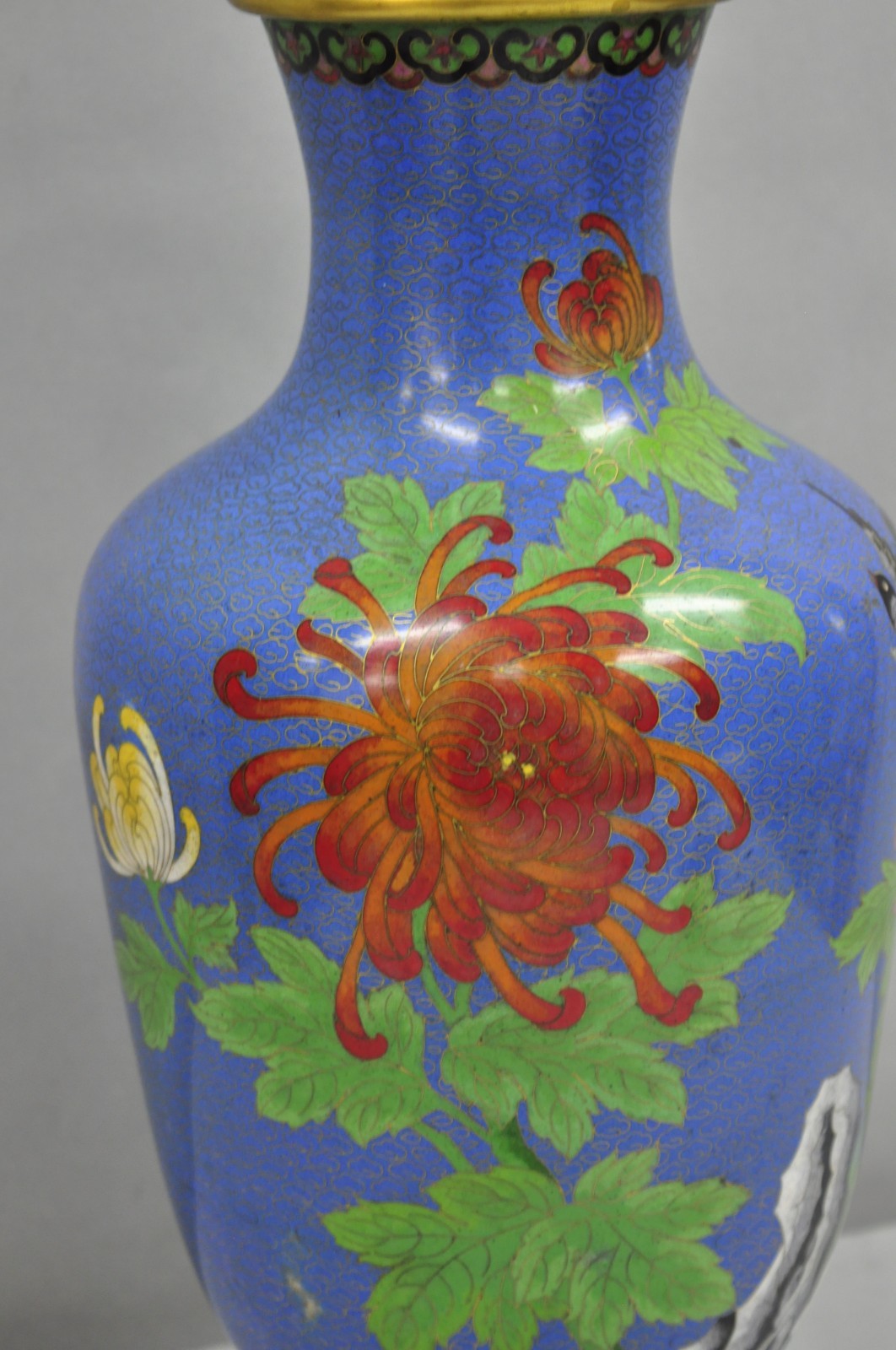 Vintage Chinoiserie Blue Cloisonné Enamel Oriental Brass Satsuma Vase Table Lamp