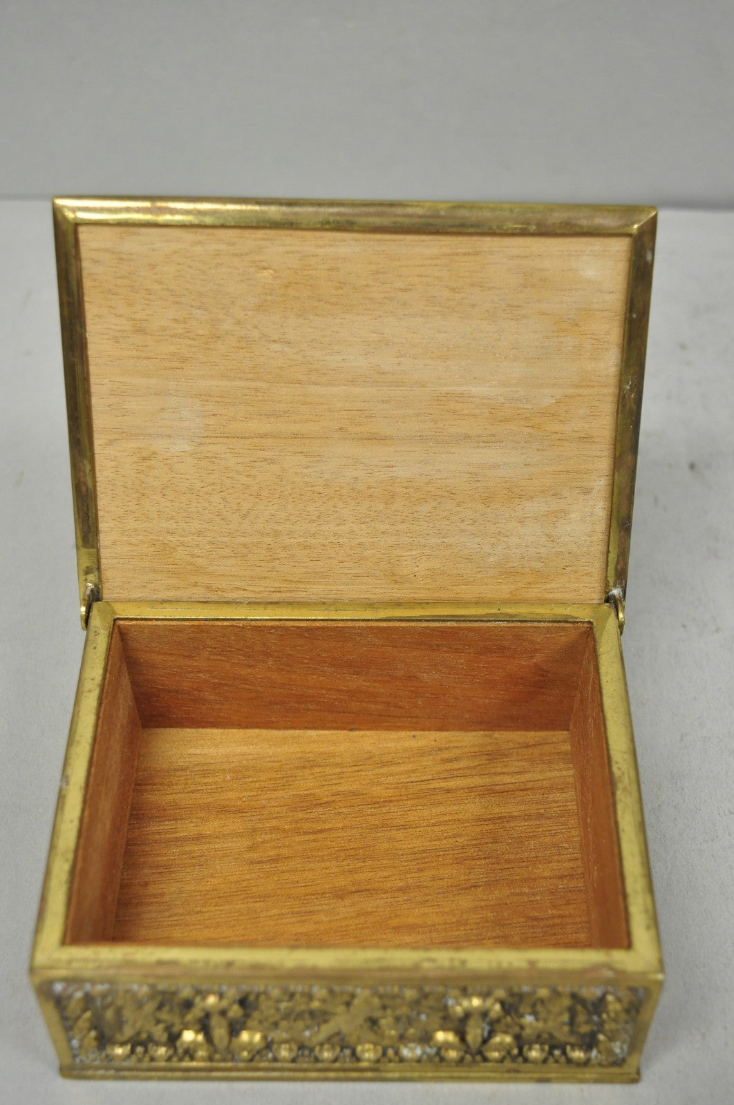 Antique Louis XV Style Brass Bronze Cherub Vanity Jewelry Tobacco Box Humidor