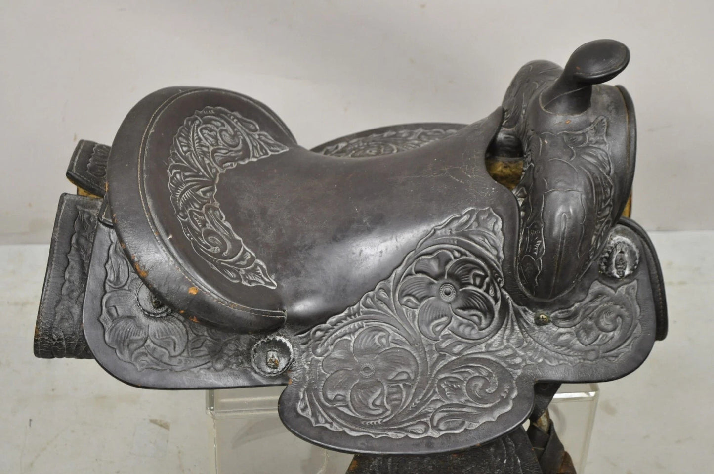 Vintage Brown Tooled Leather Floral Embossed 15" Seat Horse Riding Saddle