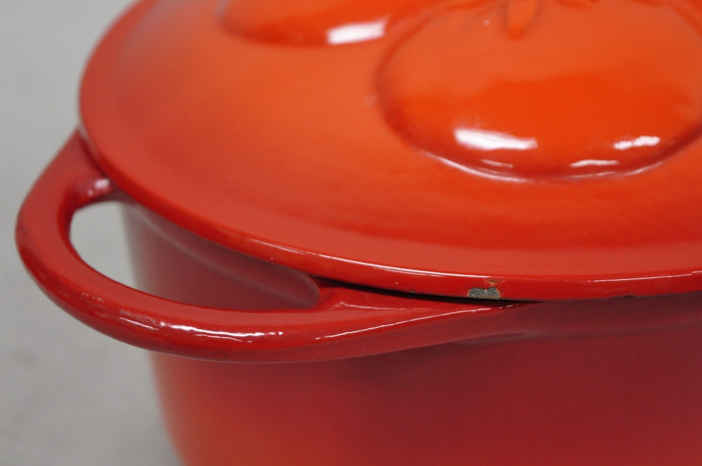 Technique 4 Quart Red Cast Iron Dutch Oven Covered Pot with Tomato Design on Lid