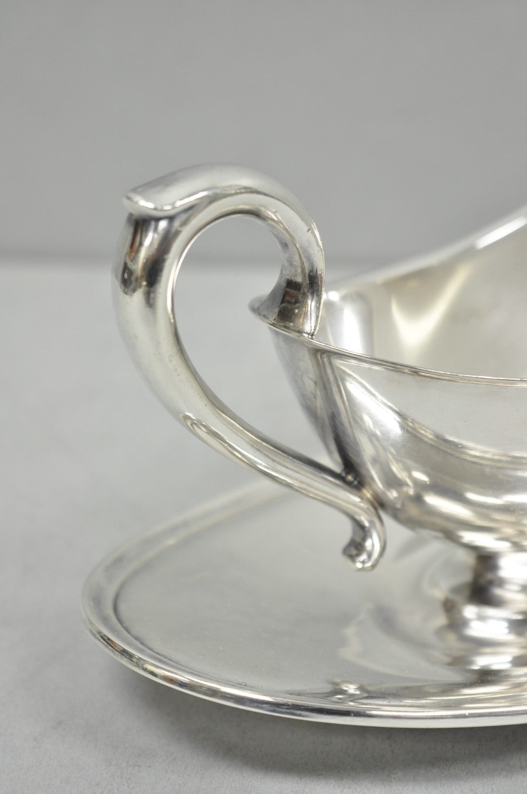 Vintage Gorham Y430 Victorian Silver Plated Gravy Sauce Boat w / Dish