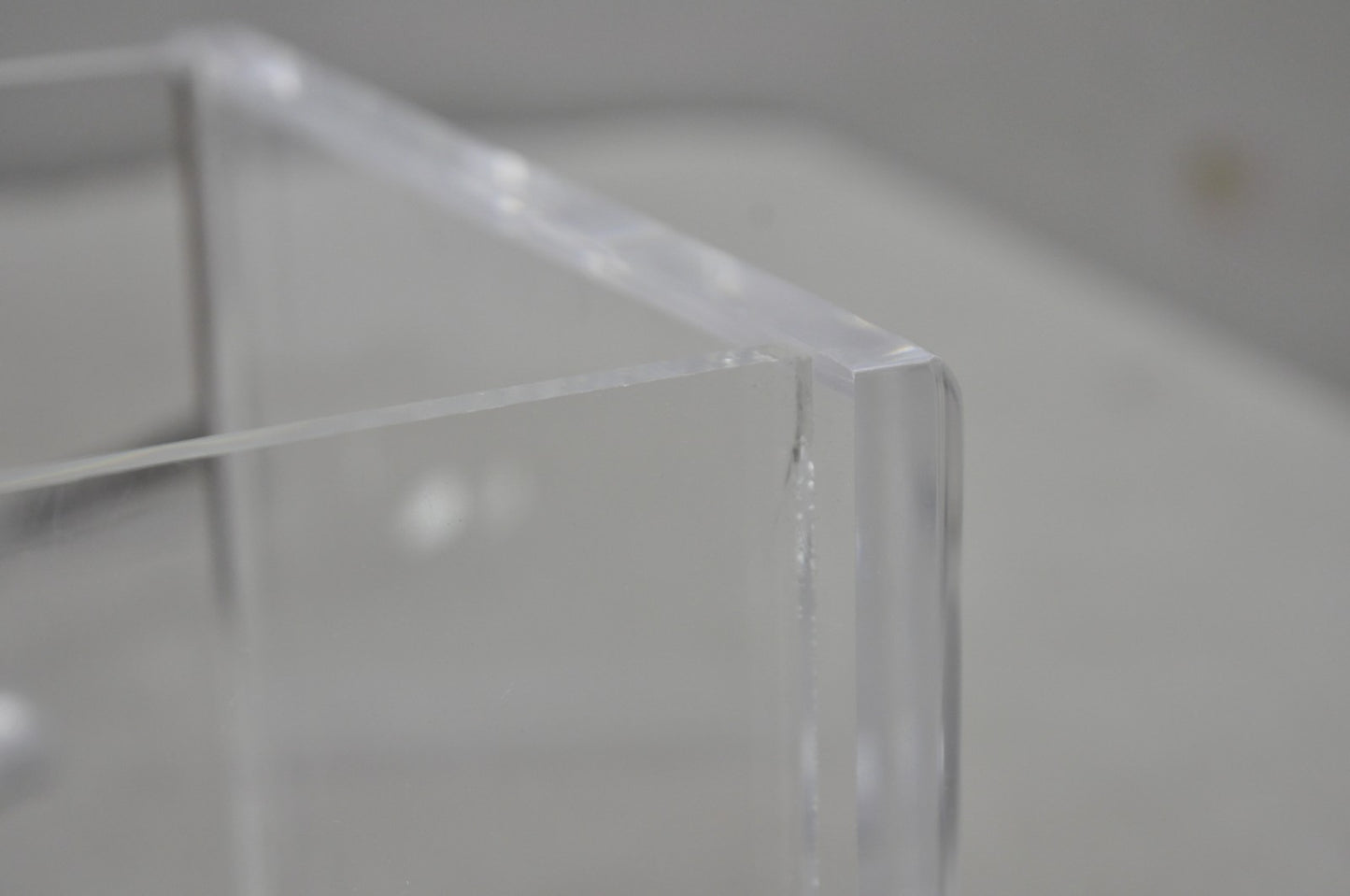 Vintage Mid Century Modern Clear Lucite Acrylic Diamond Handle Ice Bucket