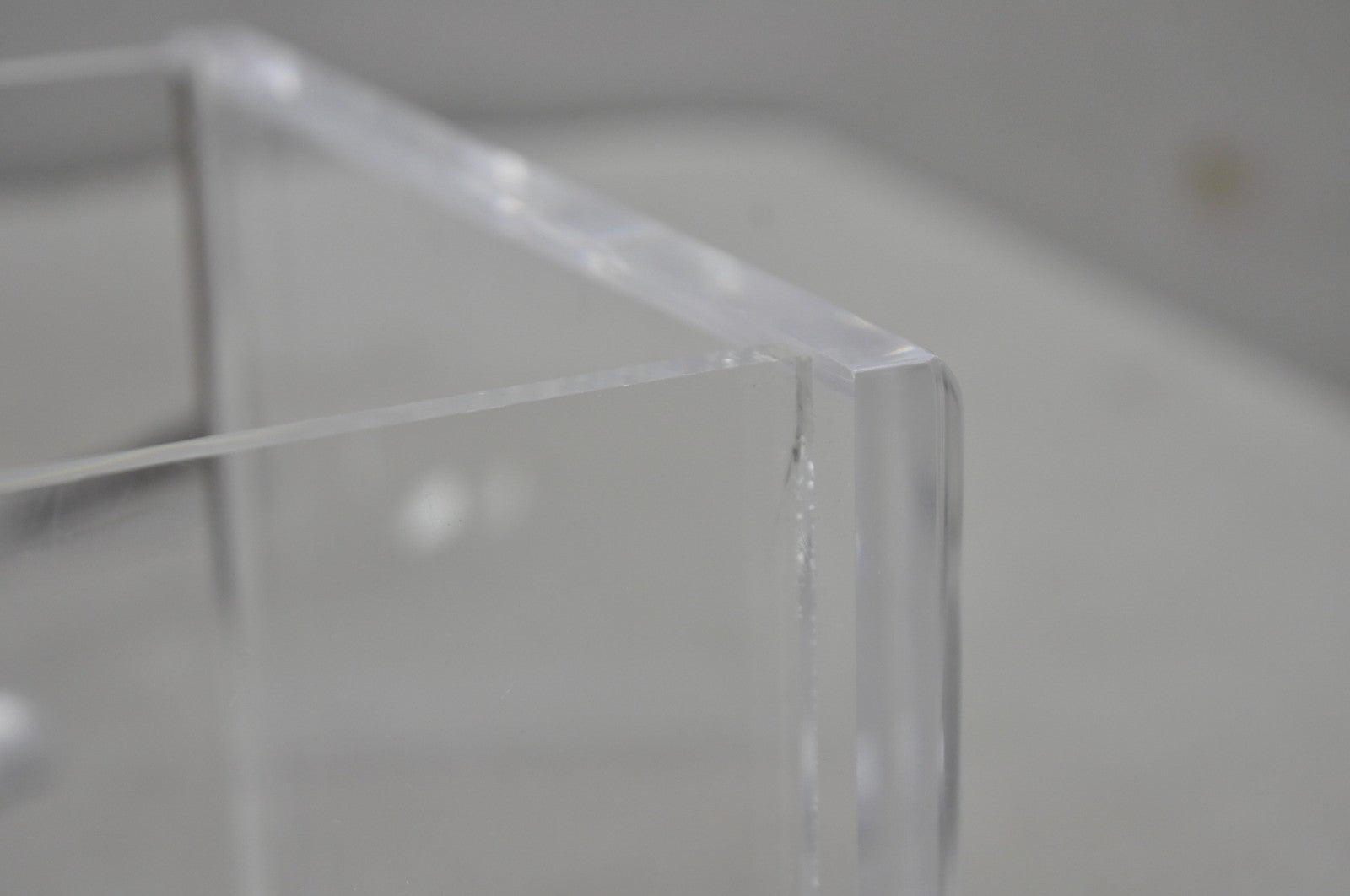 Vintage Mid Century Modern Clear Lucite Acrylic Diamond Handle Ice Bucket