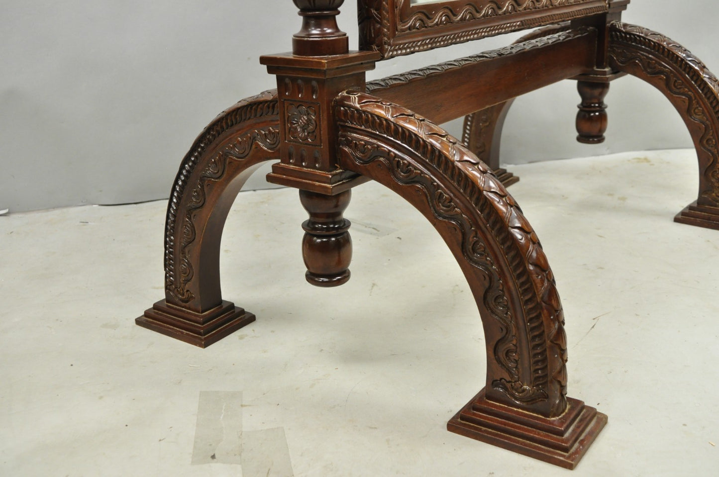 Wellington Carved Mahogany Frame Italian Renaissance Tall Dressing Cheval Mirror